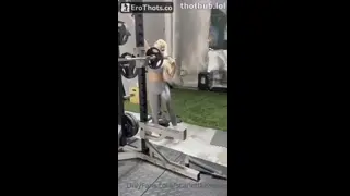 ScarlettKissesXO - Gym Sextape