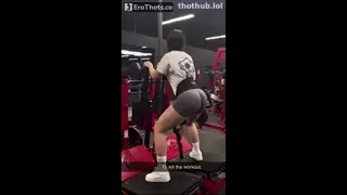 Aishah Sofey Squats
