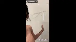 Mia Khalifa Big Tits Live Naked Shower Onlyfans Leak