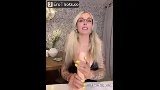 Laura Lux 5