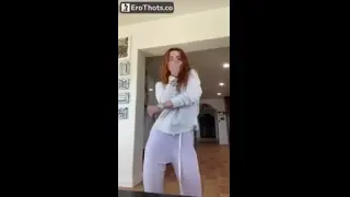 Bella Thorne Shake