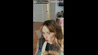Alyshanett Banana Blowjob